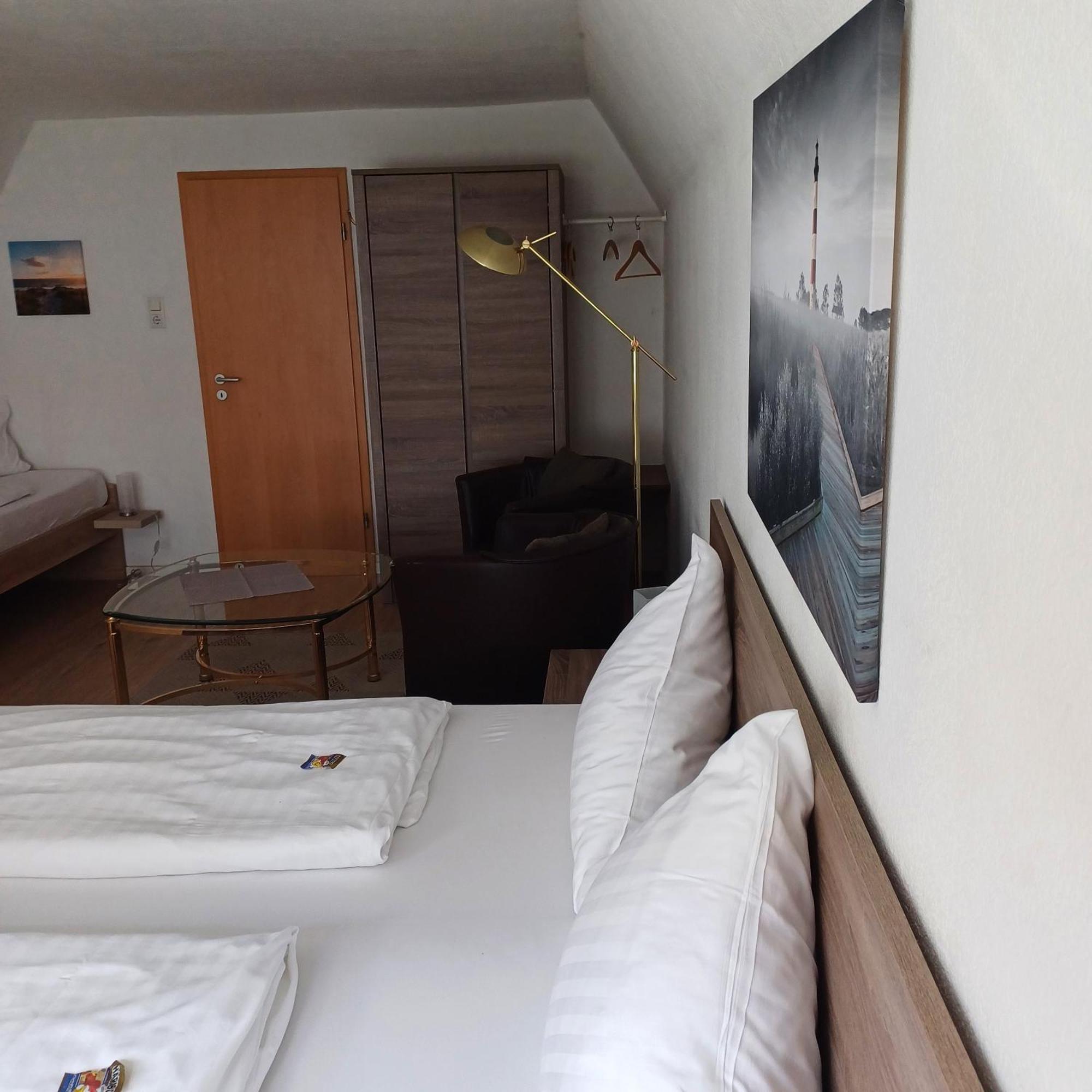 Alt-Emder Buergerhaus Hotel เอมเดน ภายนอก รูปภาพ